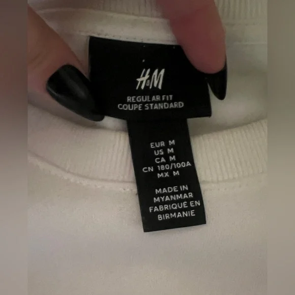 H&M White Regular Fit Sweatshirt - Picture 3 of 3